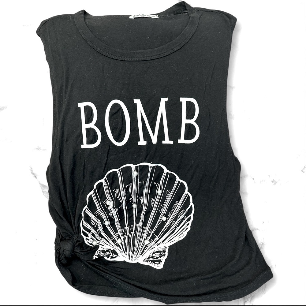 Charlotte Russe EUC Black Tank with Shell and 'BOMB' Print - Picture 2 of 4